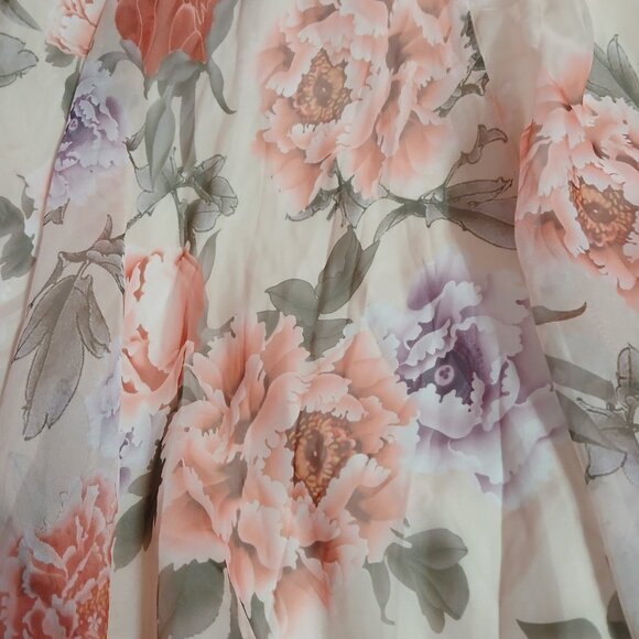 Beautiful Chicwish floral flower print maxi skirt size XL-XXL - Picture 2 of 3